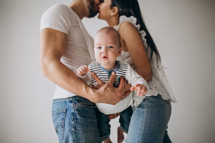 L’âge du premier enfant ne cesse de reculer